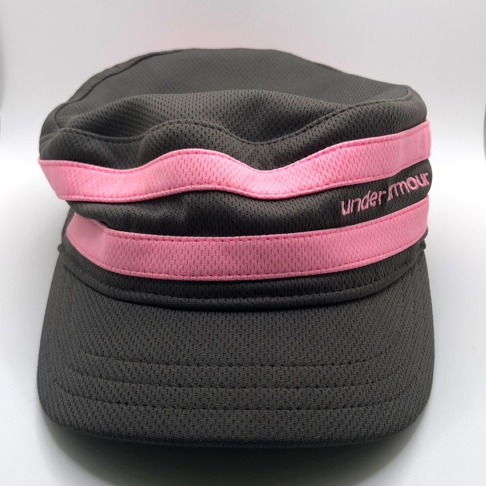 Under Armour Ladies Hat in Great Condition